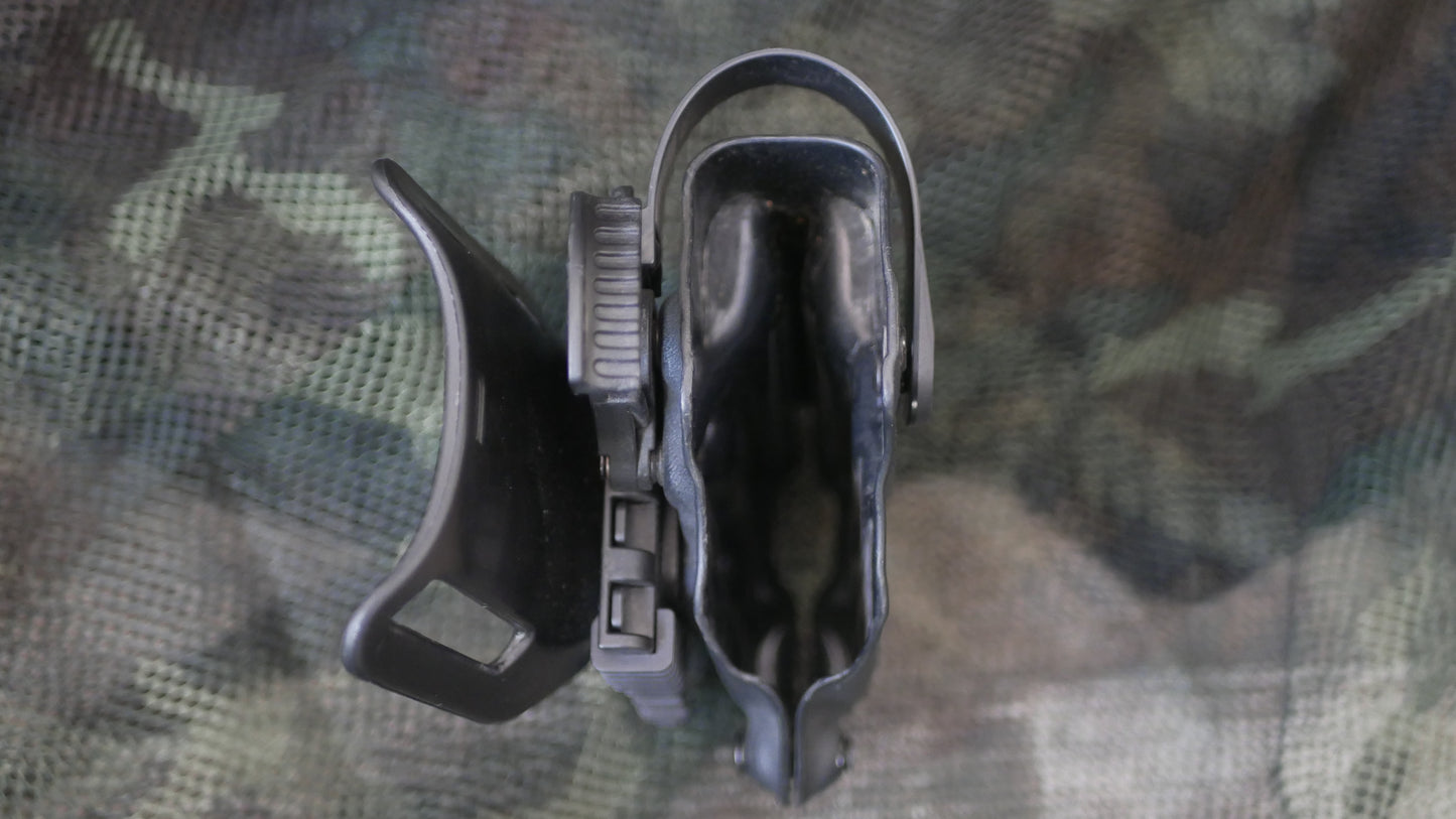 Glock 19 + TLR-7 Compatible Level II Retention Holster